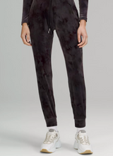 Load image into Gallery viewer, Lululemon Ready to Crush HR Jogger - DNVR Co-Brand