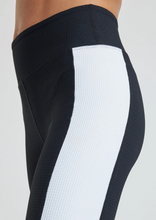 Load image into Gallery viewer, YOS Thermal Tahoe Legging - Black/ White