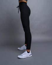 Load image into Gallery viewer, Year Of Ours Stretch Football Legging - Black