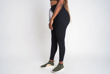 Load image into Gallery viewer, Year Of Ours Ribbed Football Legging - Black