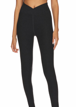 Load image into Gallery viewer, Year of Ours Stretch Veronica Legging - Heather Black
