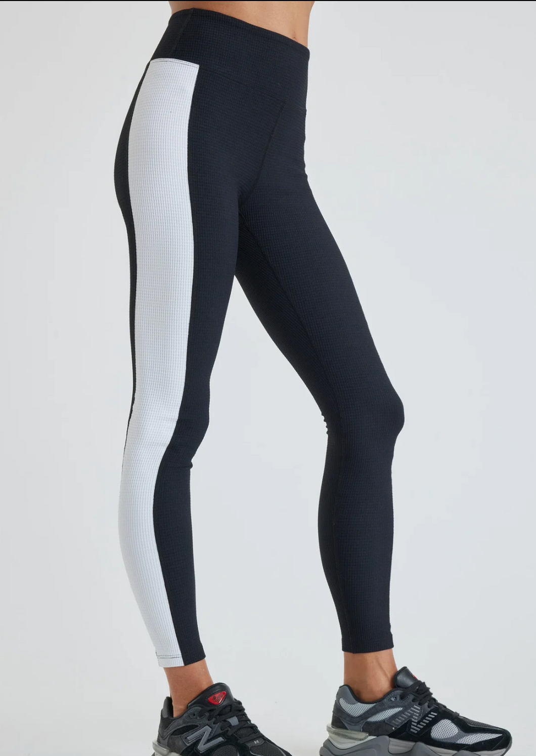 YOS Thermal Tahoe Legging - Black/ White