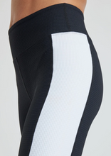 Load image into Gallery viewer, YOS Thermal Tahoe Legging - Black/ White
