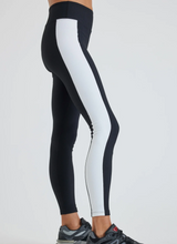 Load image into Gallery viewer, YOS Thermal Tahoe Legging - Black/ White
