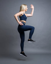 Load image into Gallery viewer, Year Of Ours Stretch Skater Leggings - Navy
