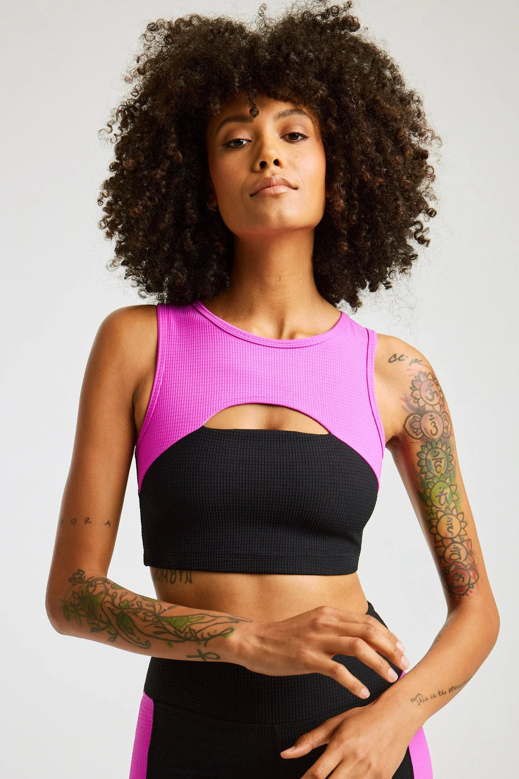Year of Ours Thermal Cutout Bra - Black/Rose Violet